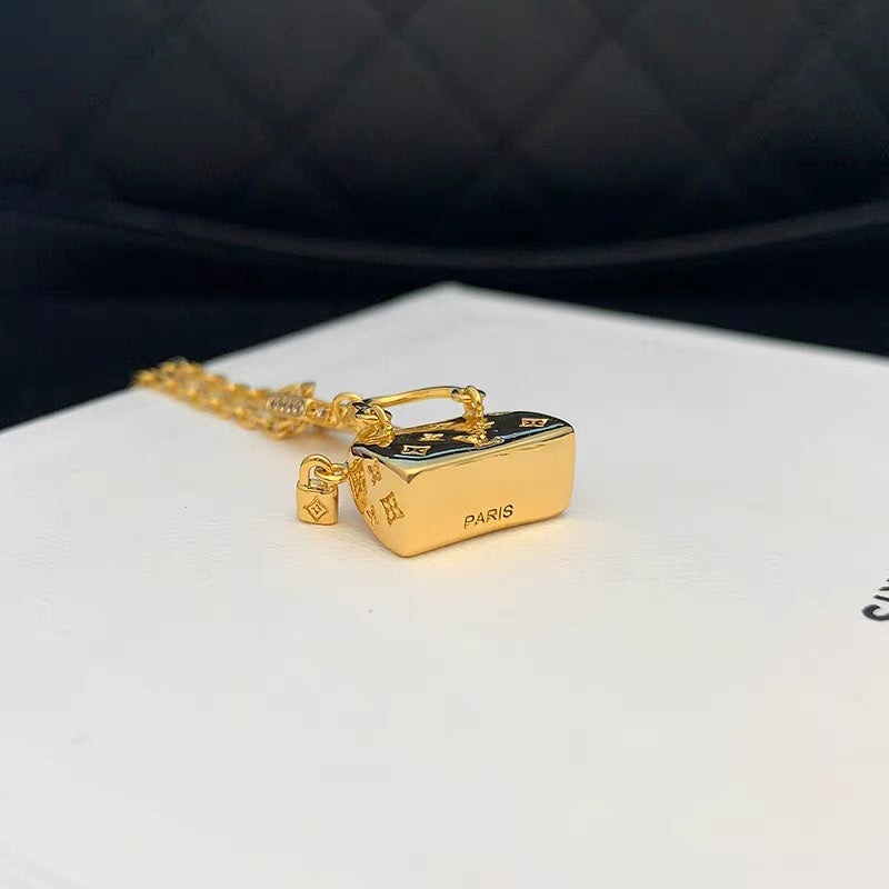 14K Gold Handbag Pendant Necklace
