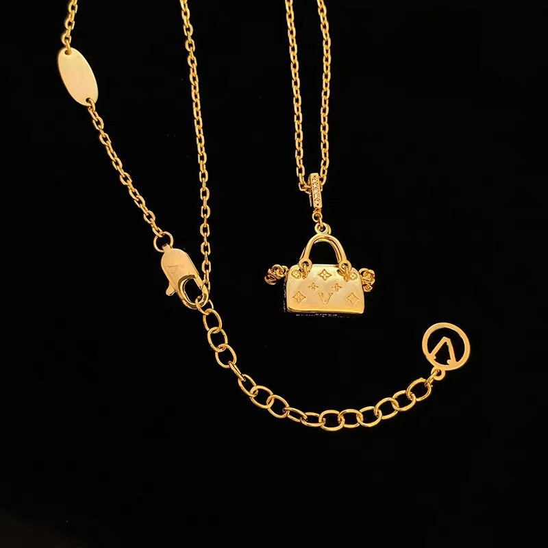 14K Gold Handbag Pendant Necklace