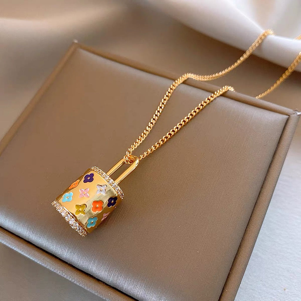14K Gold Floral Bucket Bag Charm Necklace