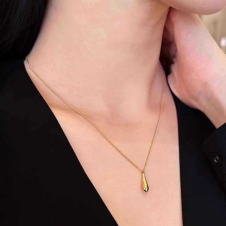 14K Gold Western-Style Teardrop Pendant Necklace
