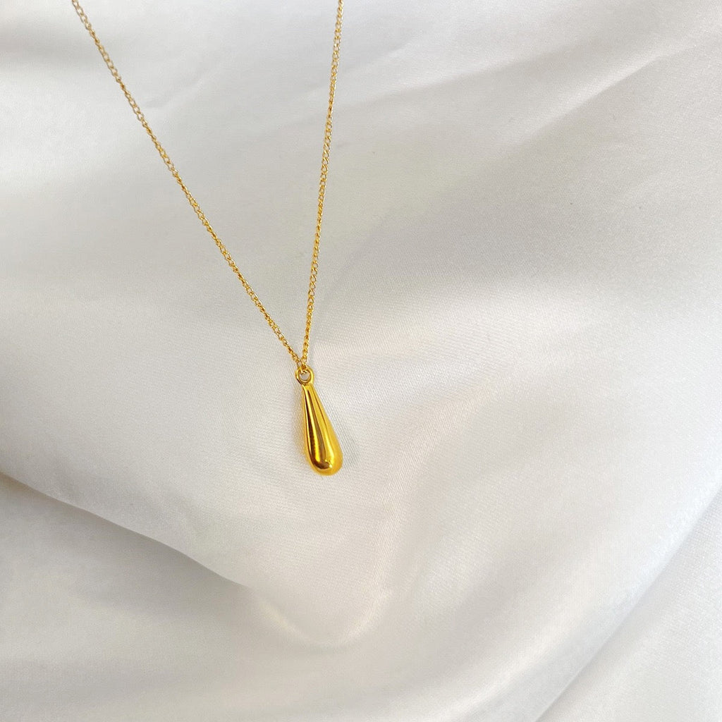 14K Gold Western-Style Teardrop Pendant Necklace