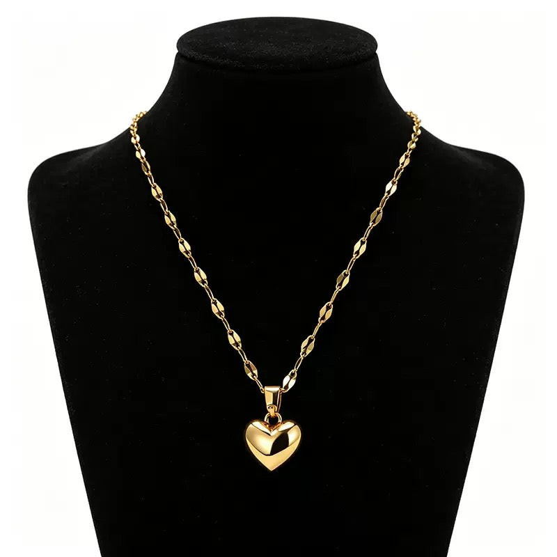 14K Gold Heart Pendant Necklace (Western Style)