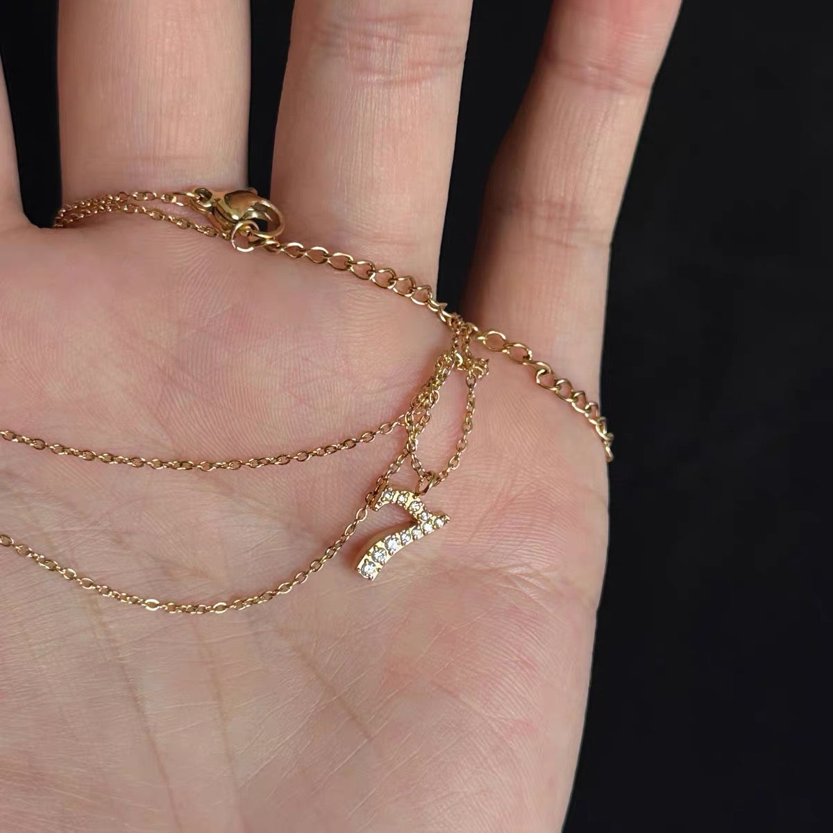 Cristiano Ronaldo-style 14K gold lucky number 7 necklace