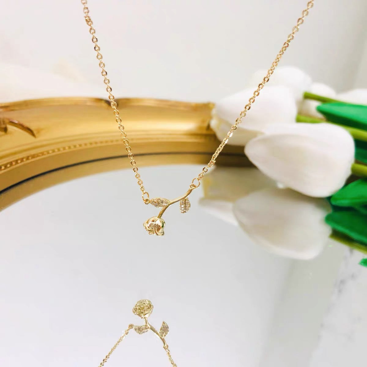 14K Rose Gold Collarbone Pendant Necklace