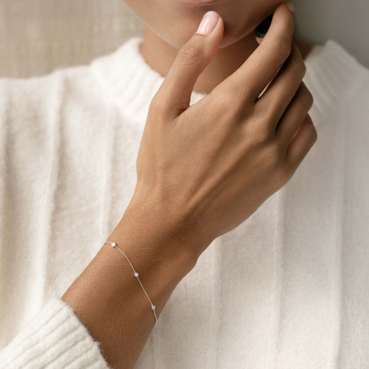 Bezel Set Diamond Bracelet 14k White Gold - Vilda