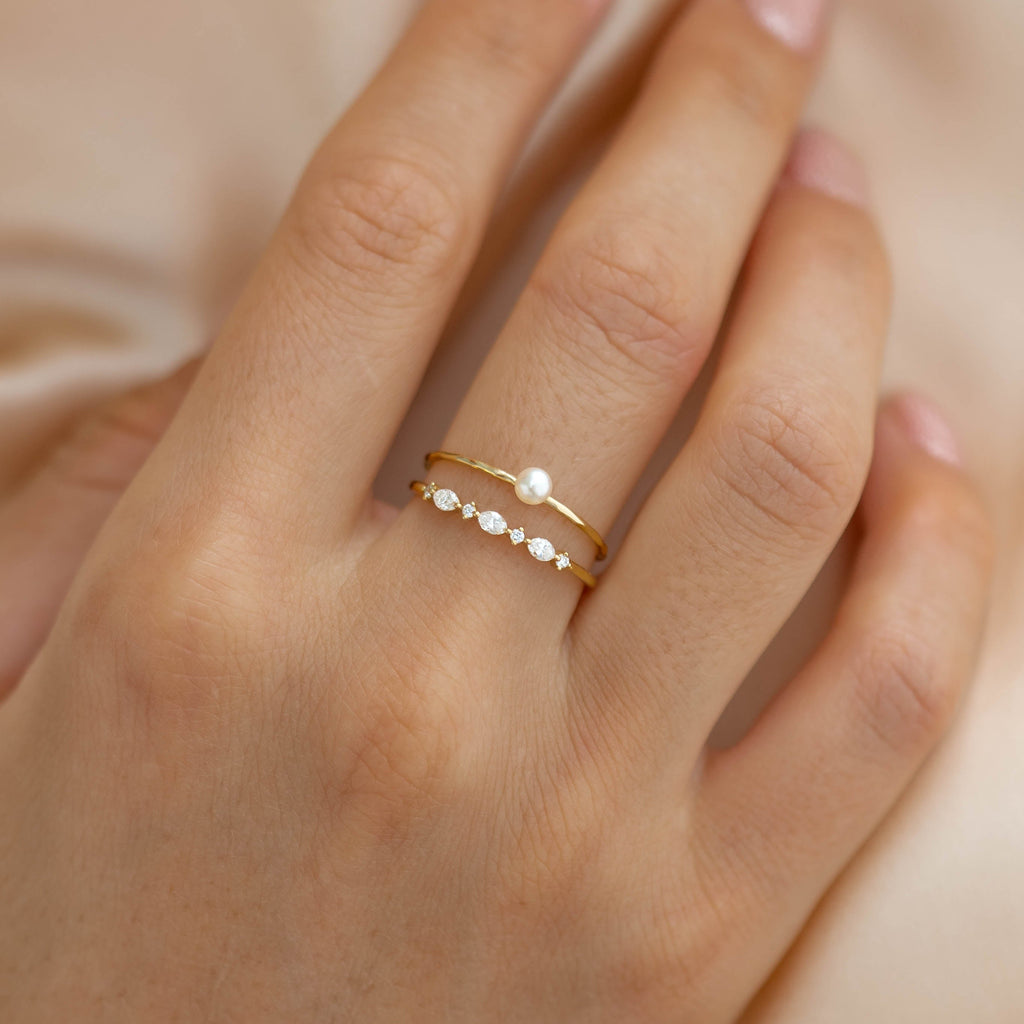 Marquise and Round Diamond Ring 14k Gold - Nova