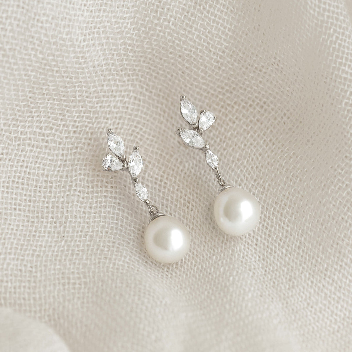 Pearl Drop Earrings Silver - Ariana