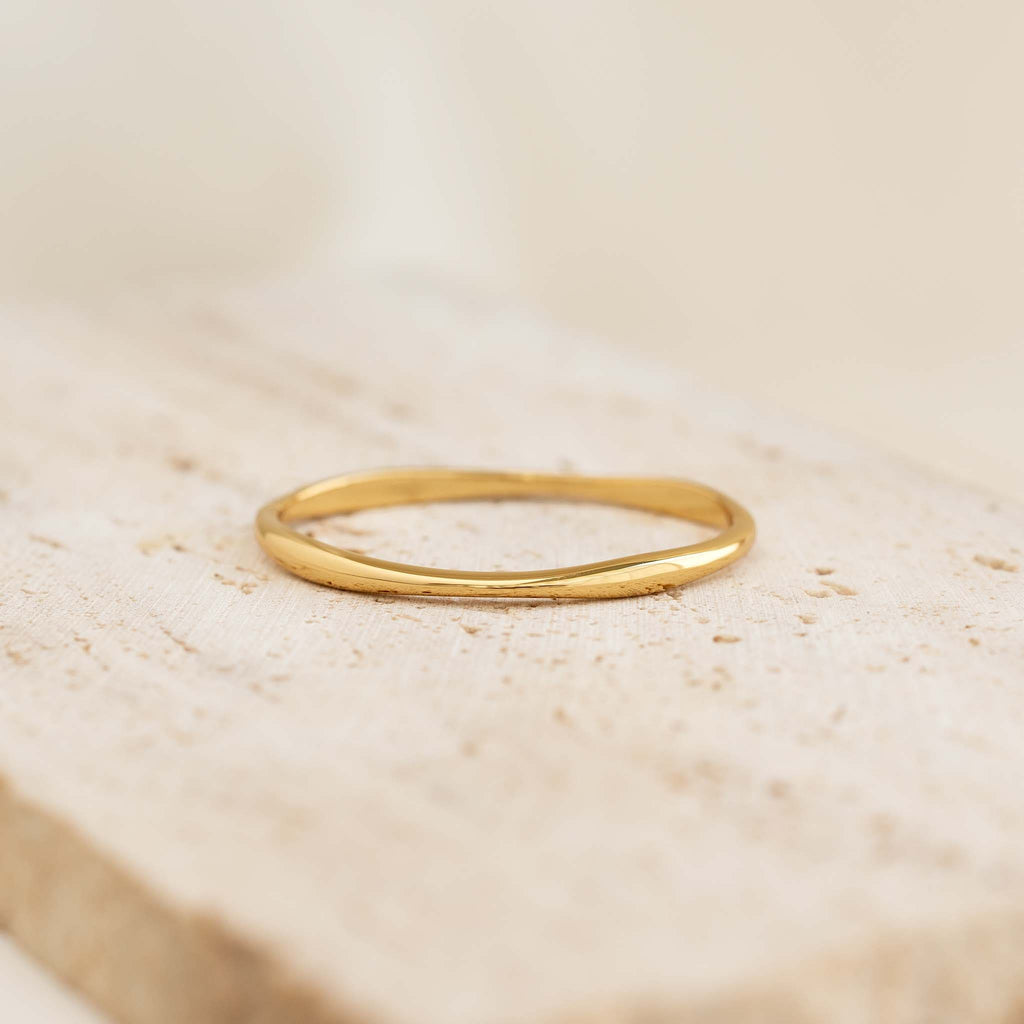 Gold Organic Bangle M/L - Aelia