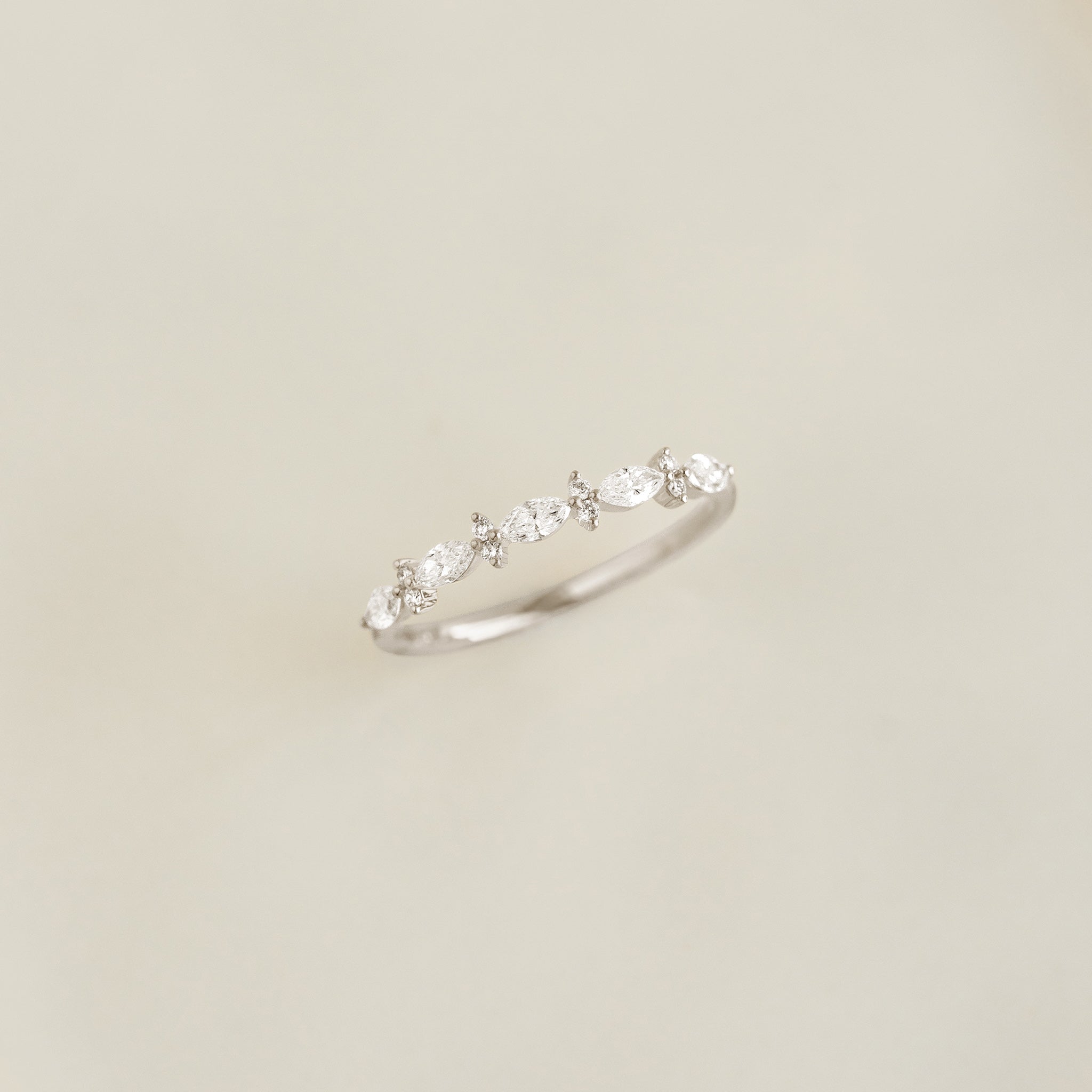 Marquise and Round Diamond Ring White Gold - Aurelia