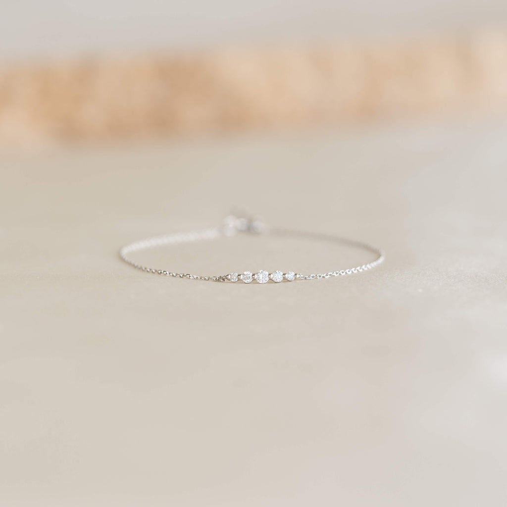 Graduated Diamond Bracelet White Gold - Tamsin